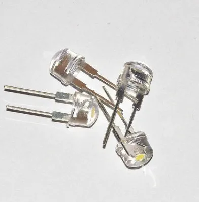 200 шт./лот 8 мм соломенная шляпа Светодиодная лампа шарик белый свет 0 5 W F8MM